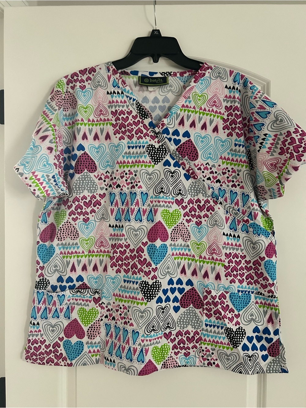 Multi-Color Heart Print V-Neck Scrub Top in White